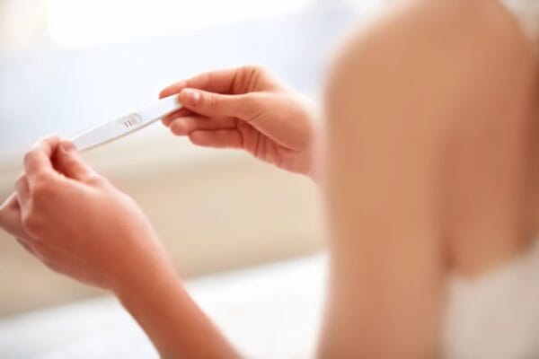 What does hCG smell like in early pregnancy